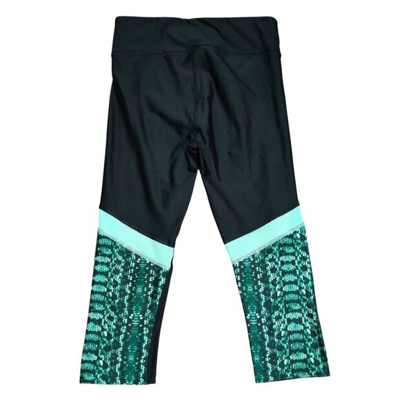 Under Armour M Compression Capri Leggings Black Aqua Snake Print HeatGear Yoga - Picture 2 of 5